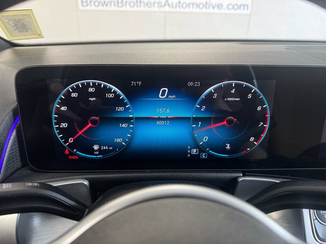 Used 2022 Mercedes-Benz GLB 250 4MATIC w/ Premium Package Lite image 40