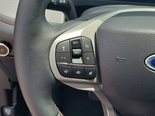New 2026 Ford Explorer Active w/ Active Comfort Package AWD/4WD image 23