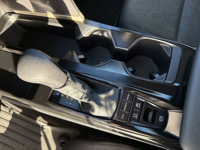 Used 2025 Toyota Camry LE FWD image 24