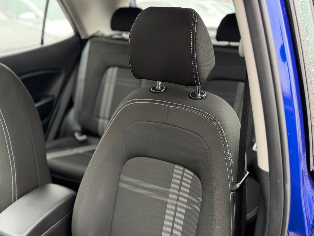 Used 2023 Hyundai Venue SEL w/ Cargo Package image 7