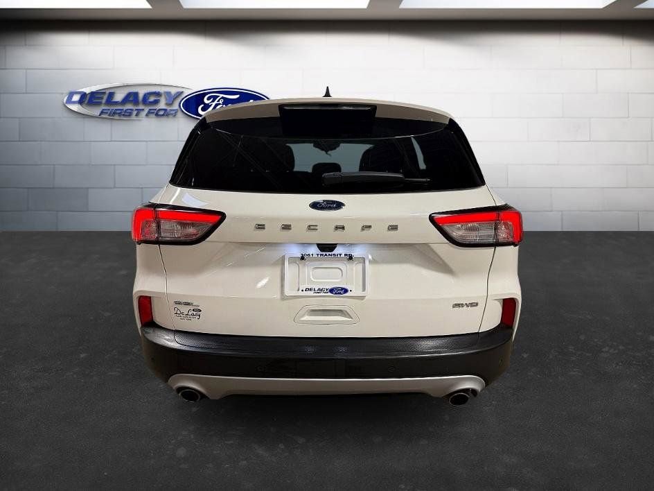 Used 2022 Ford Escape SEL image 3