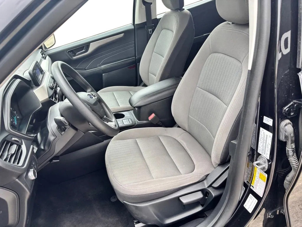 Used 2022 Ford Escape S FWD image 20