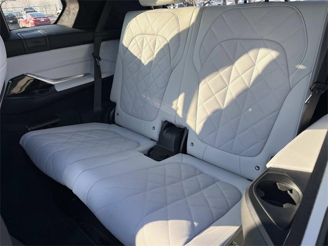 Used 2024 BMW X7 xDrive40i w/ Executive Package image 25