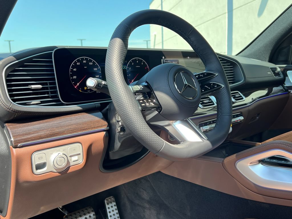 New 2026 Mercedes-Benz GLS 450 4MATIC image 16