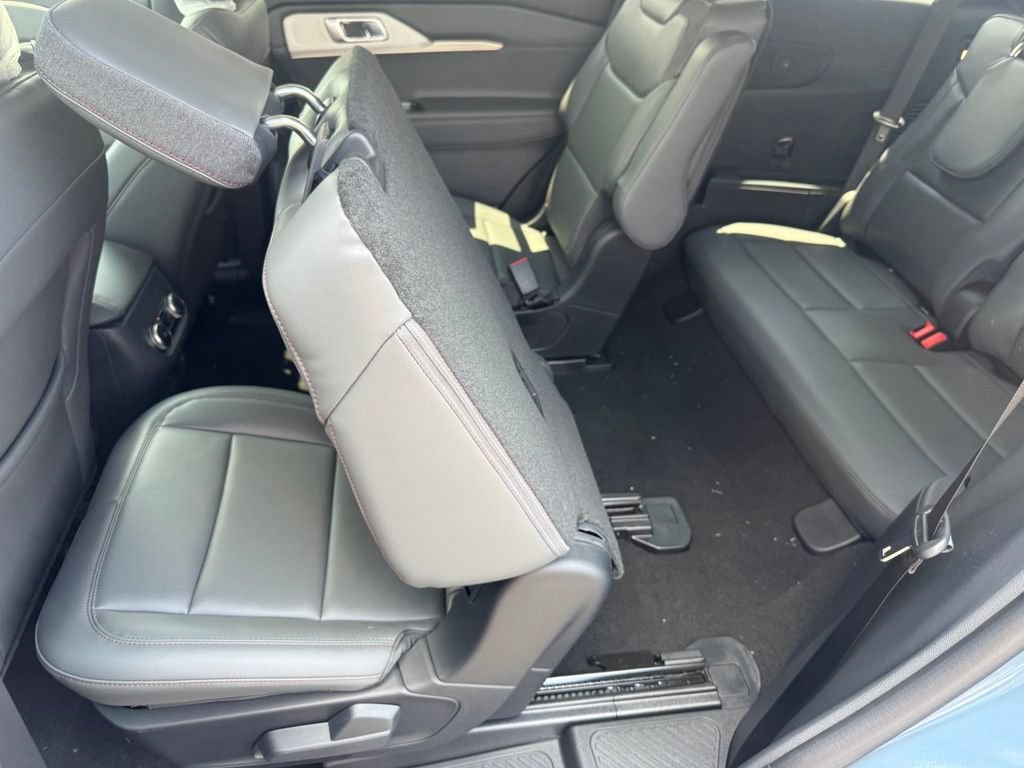 New 2026 Ford Explorer Active w/ Active Comfort Package AWD/4WD image 34