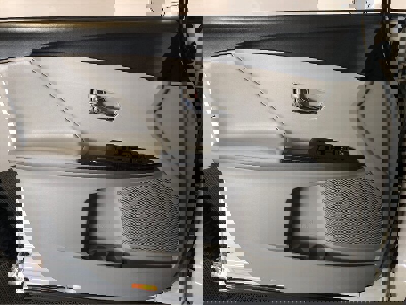 Used 2015 Toyota Venza LE image 15