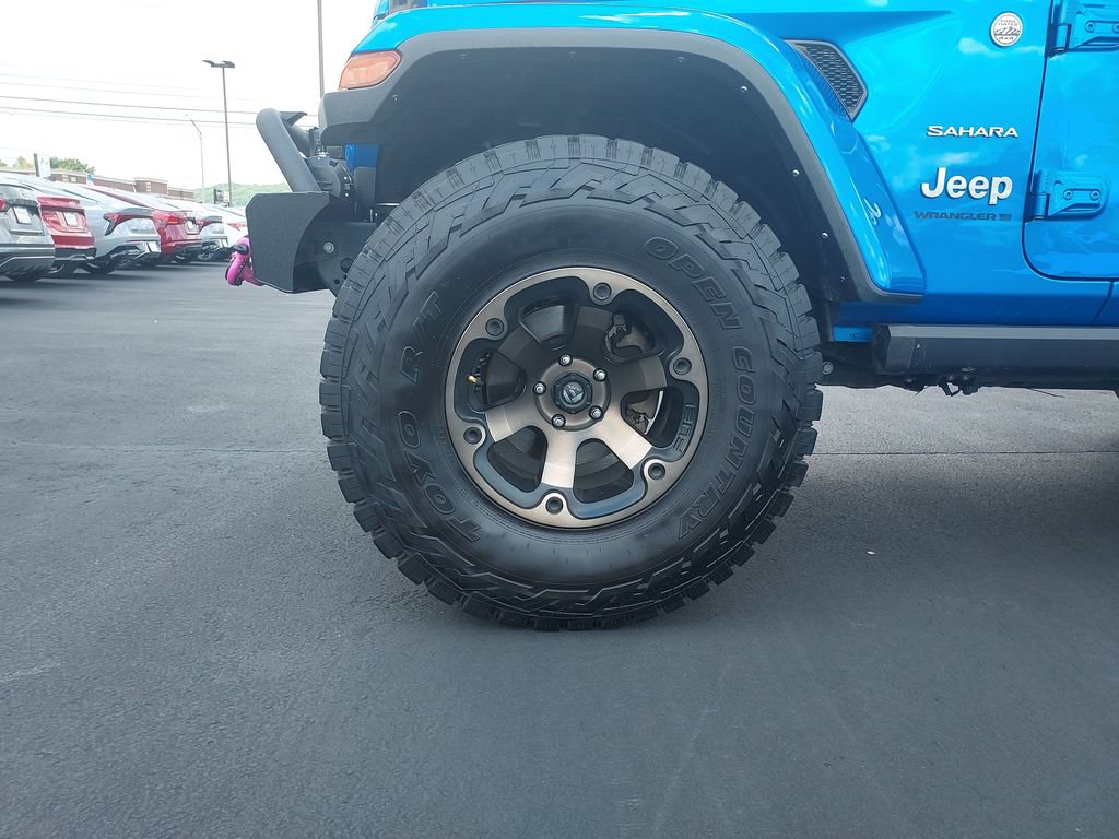 Used 2024 Jeep Wrangler Unlimited Sahara AWD/4WD image 10