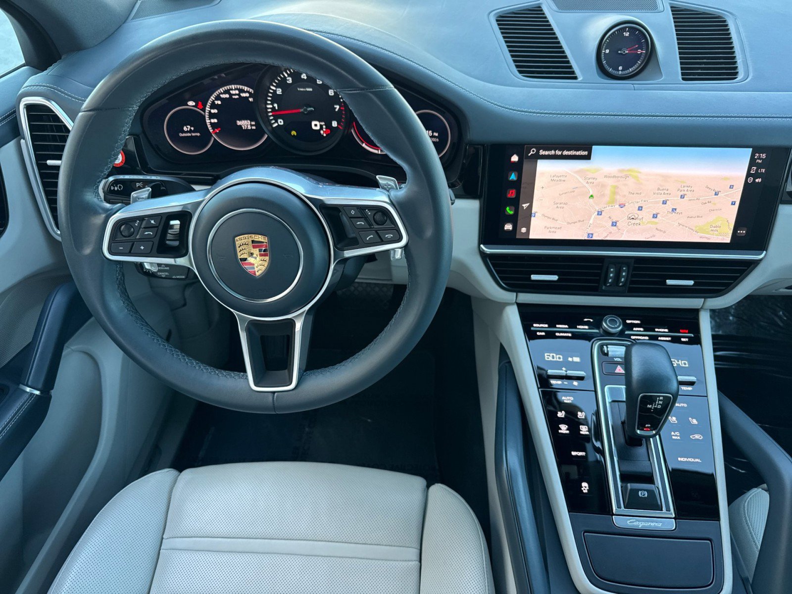 Certified 2023 Porsche Cayenne Platinum Edition image 14