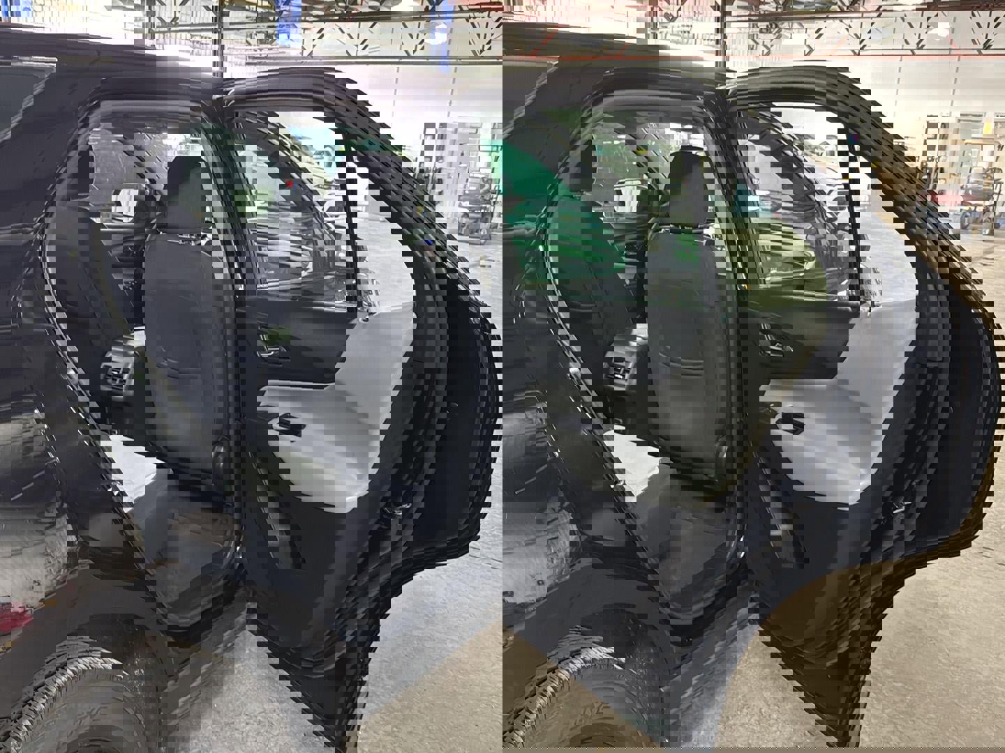 Used 2021 Chevrolet Equinox LS image 19