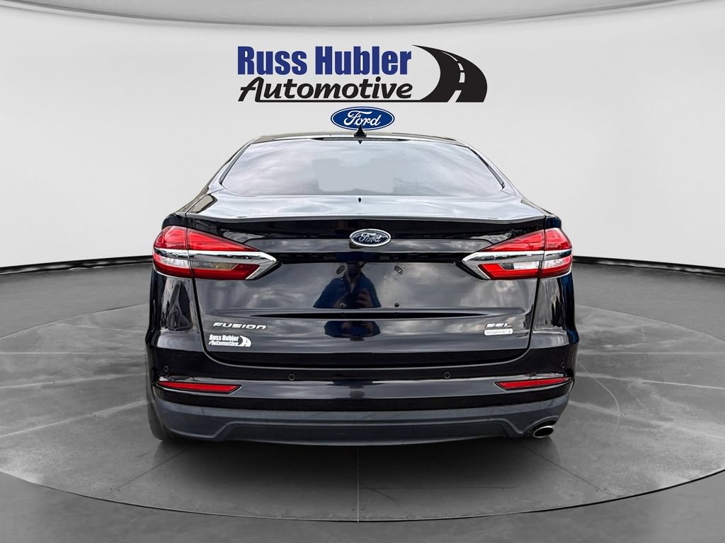 Used 2019 Ford Fusion SEL FWD image 4