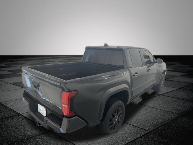 Certified 2025 Toyota Tacoma SR5 AWD/4WD image 4