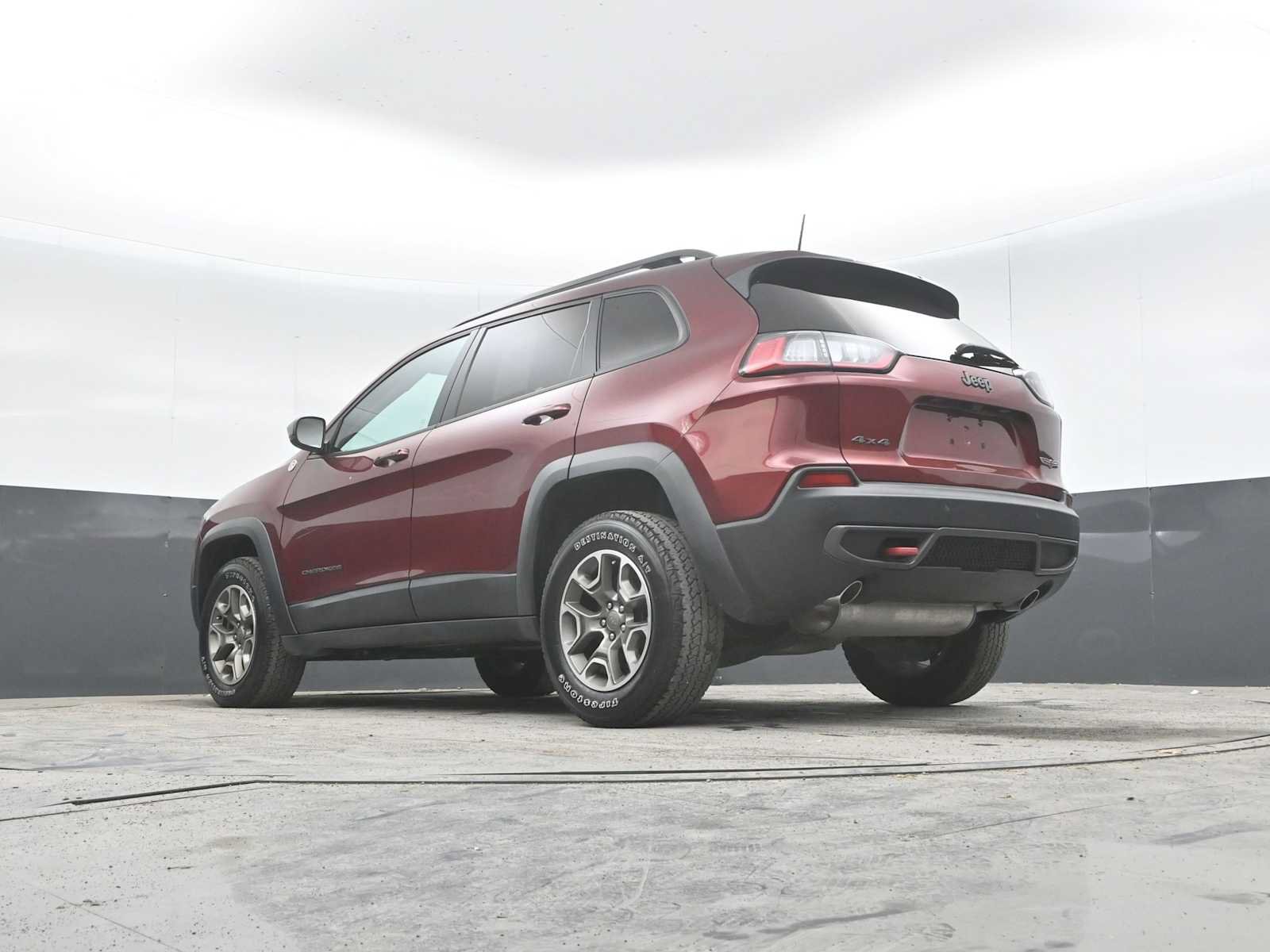 Used 2021 Jeep Cherokee Trailhawk w/ Sun, Sound & Nav Group AWD/4WD image 42