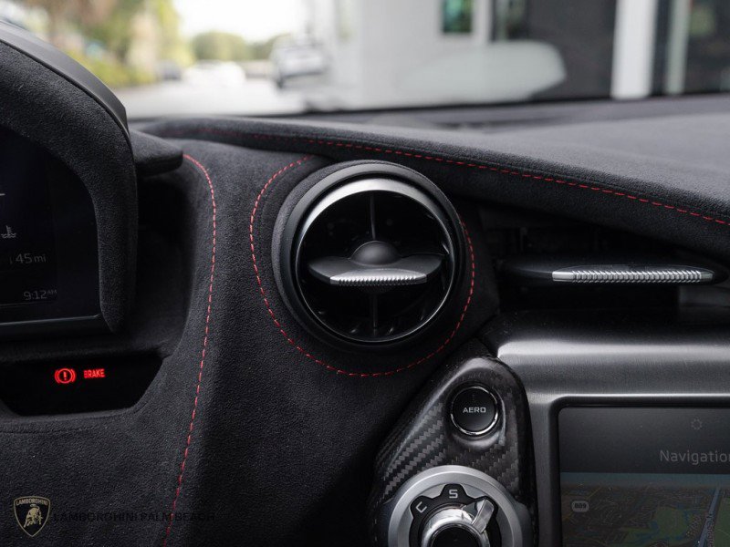 Used 2021 McLaren 720S Luxury image 13