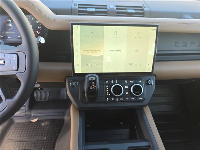 New 2026 Land Rover Defender 110 S AWD/4WD image 21
