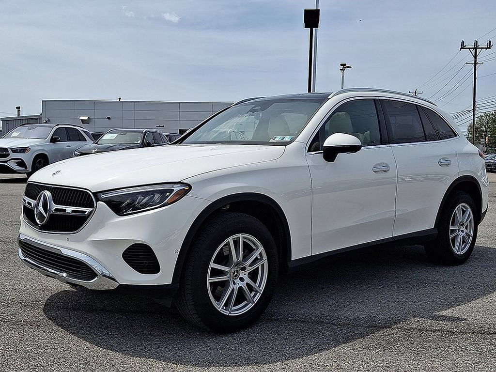 Used 2023 Mercedes-Benz GLC 300 4MATIC image 6