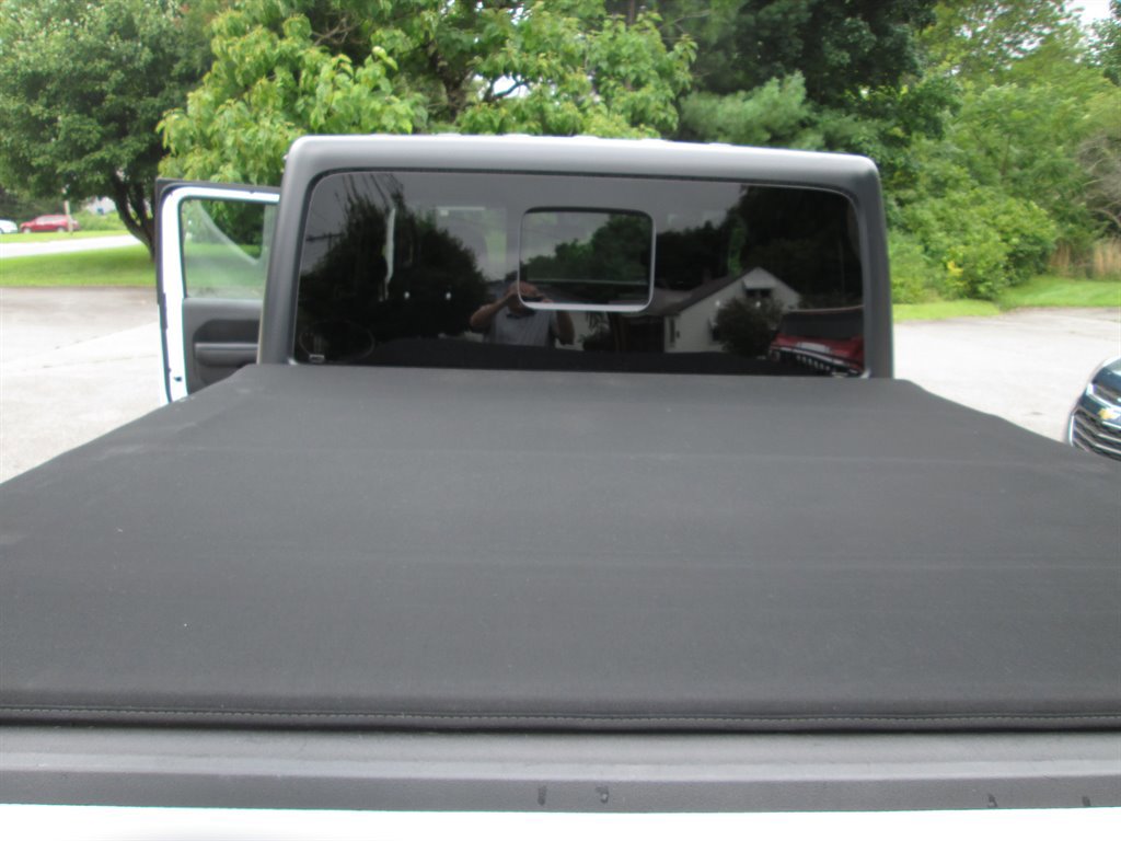 Used 2021 Jeep Gladiator Sport image 17