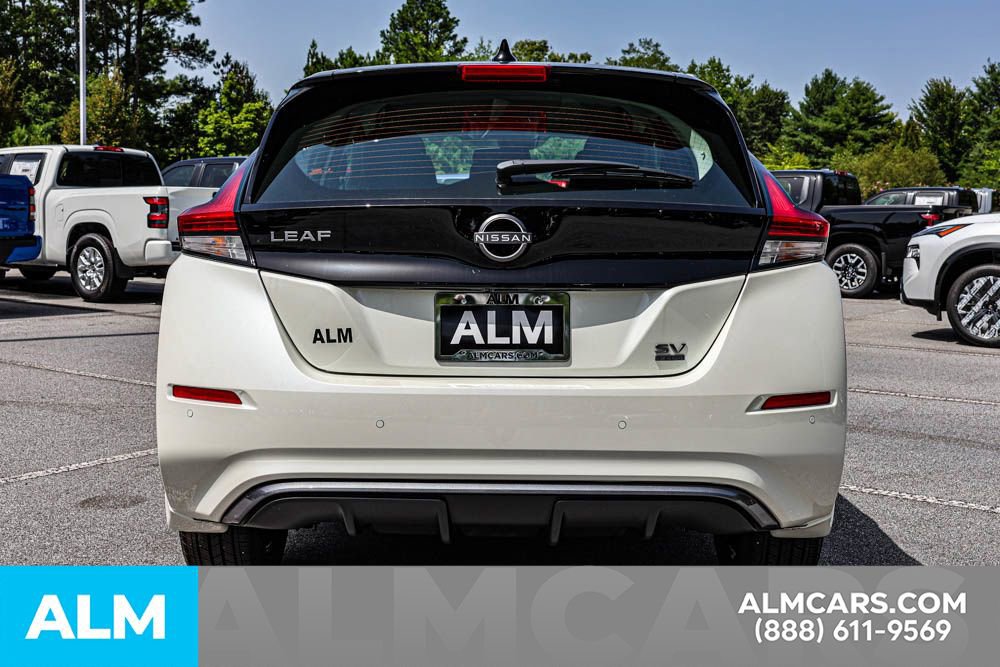 Used 2025 Nissan Leaf SV Plus image 12