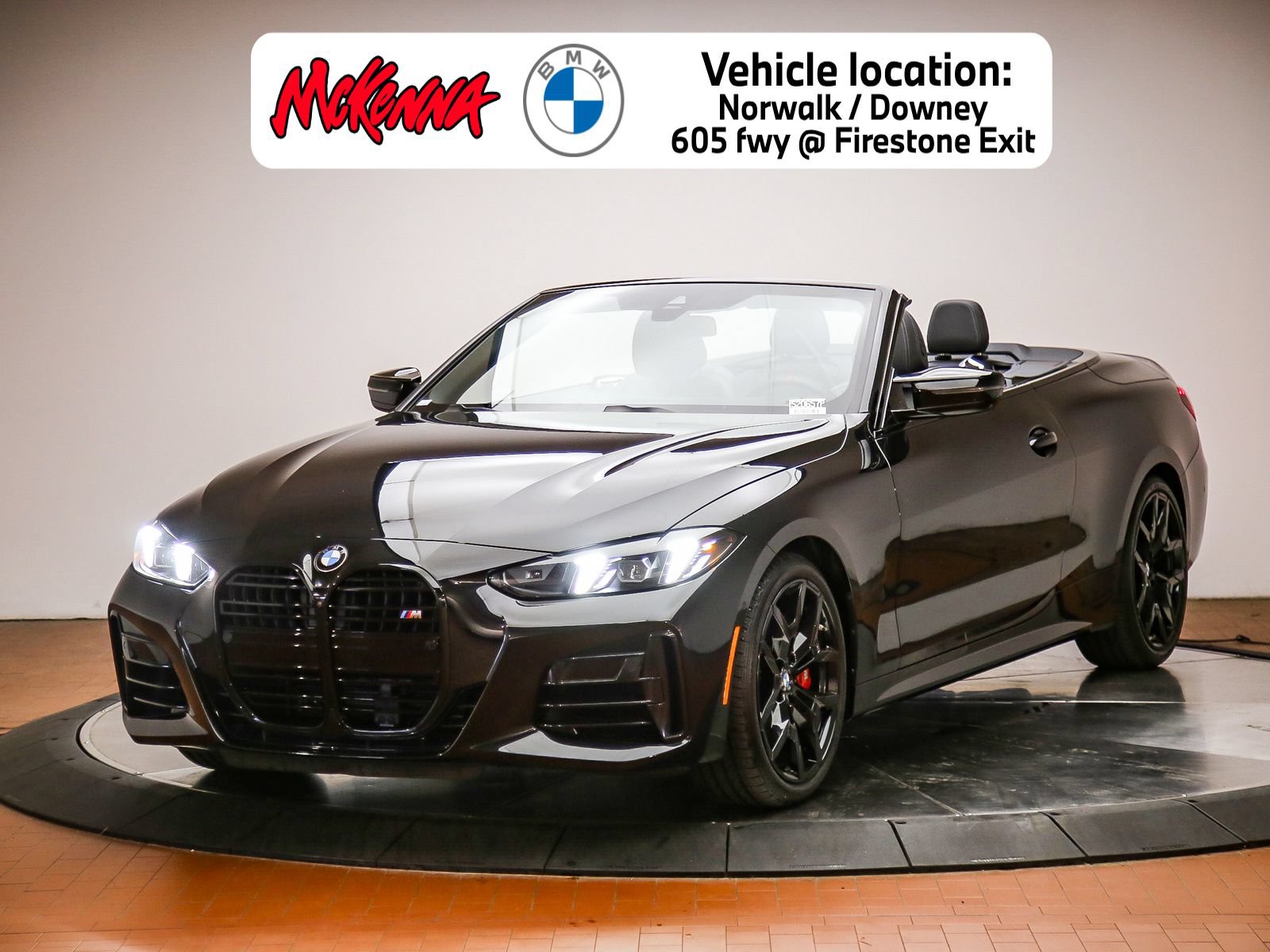 Used 2026 BMW M440i Convertible w/ Premium Package RWD image 1