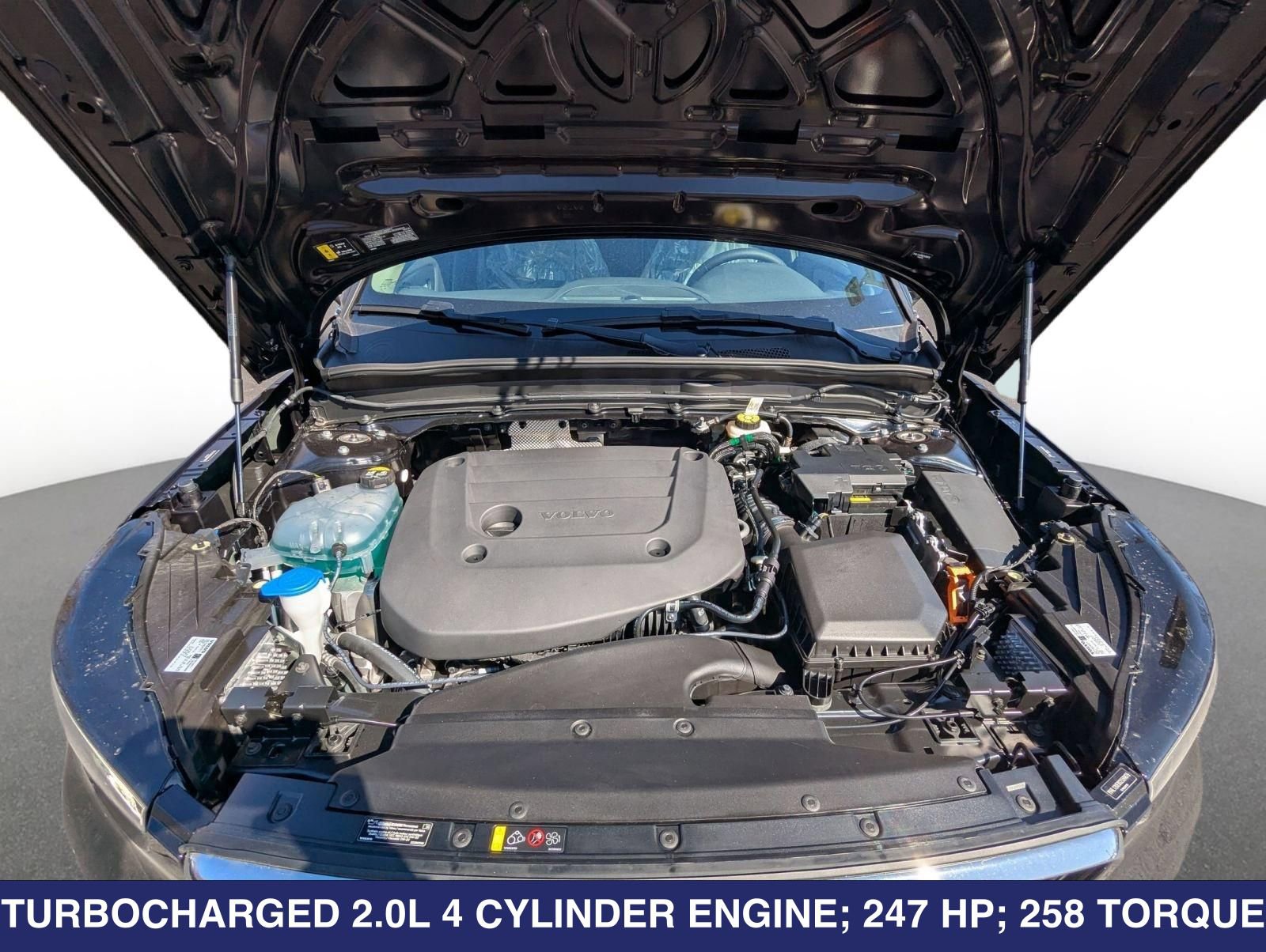 New 2025 Volvo XC40 B5 Plus w/ Protection Package Premier AWD/4WD image 23