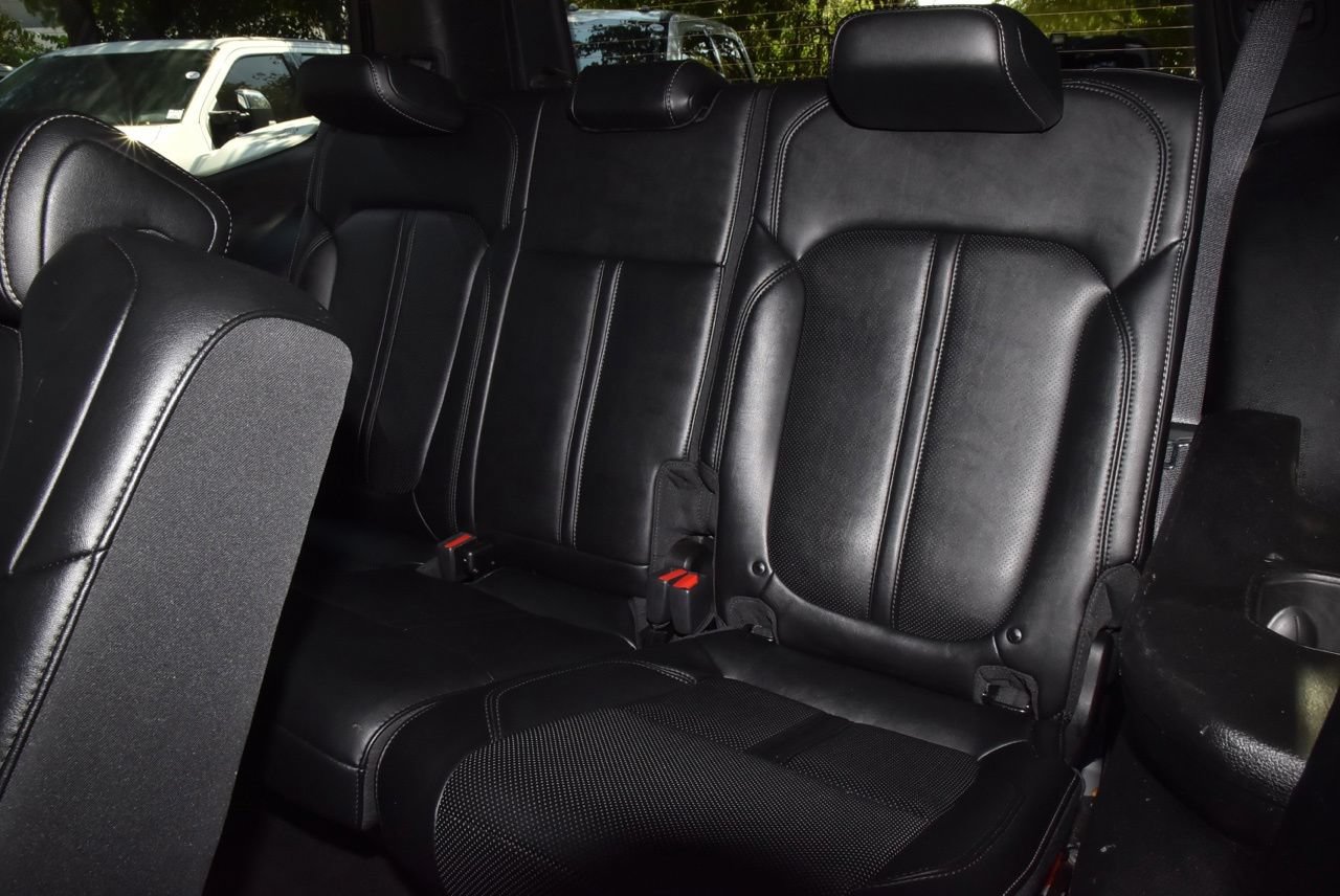 Used 2024 Jeep Wagoneer Series II w/ Flexible Seating Group RWD image 15
