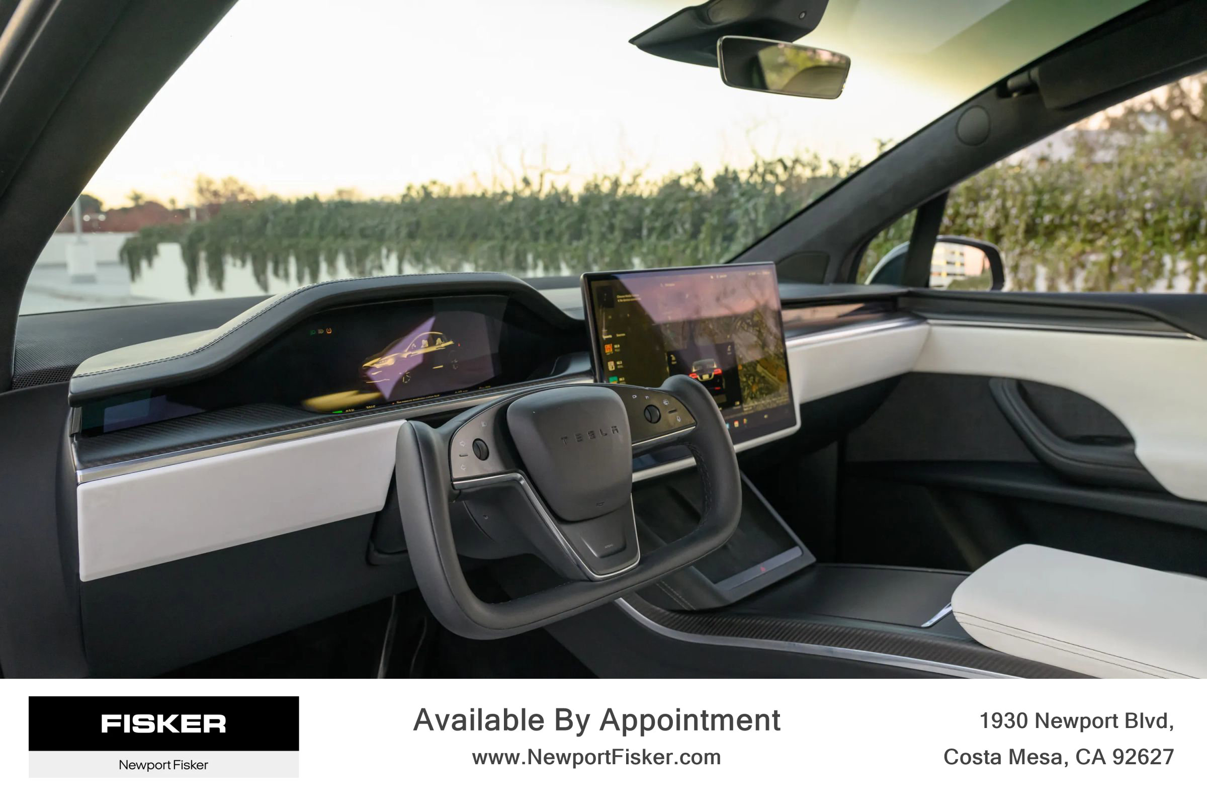 Used 2022 Tesla Model X Plaid image 11