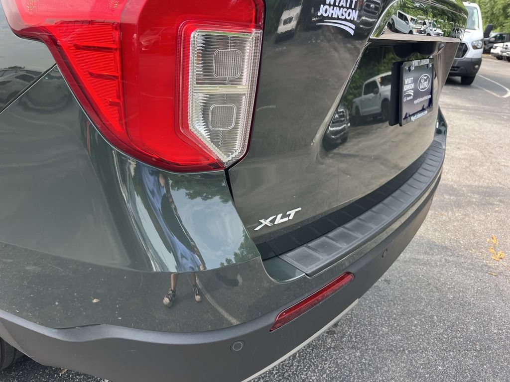 Certified 2024 Ford Explorer XLT w/ Equipment Group 202A AWD/4WD image 12