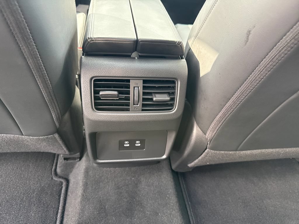 Used 2025 Nissan Rogue Platinum FWD image 29