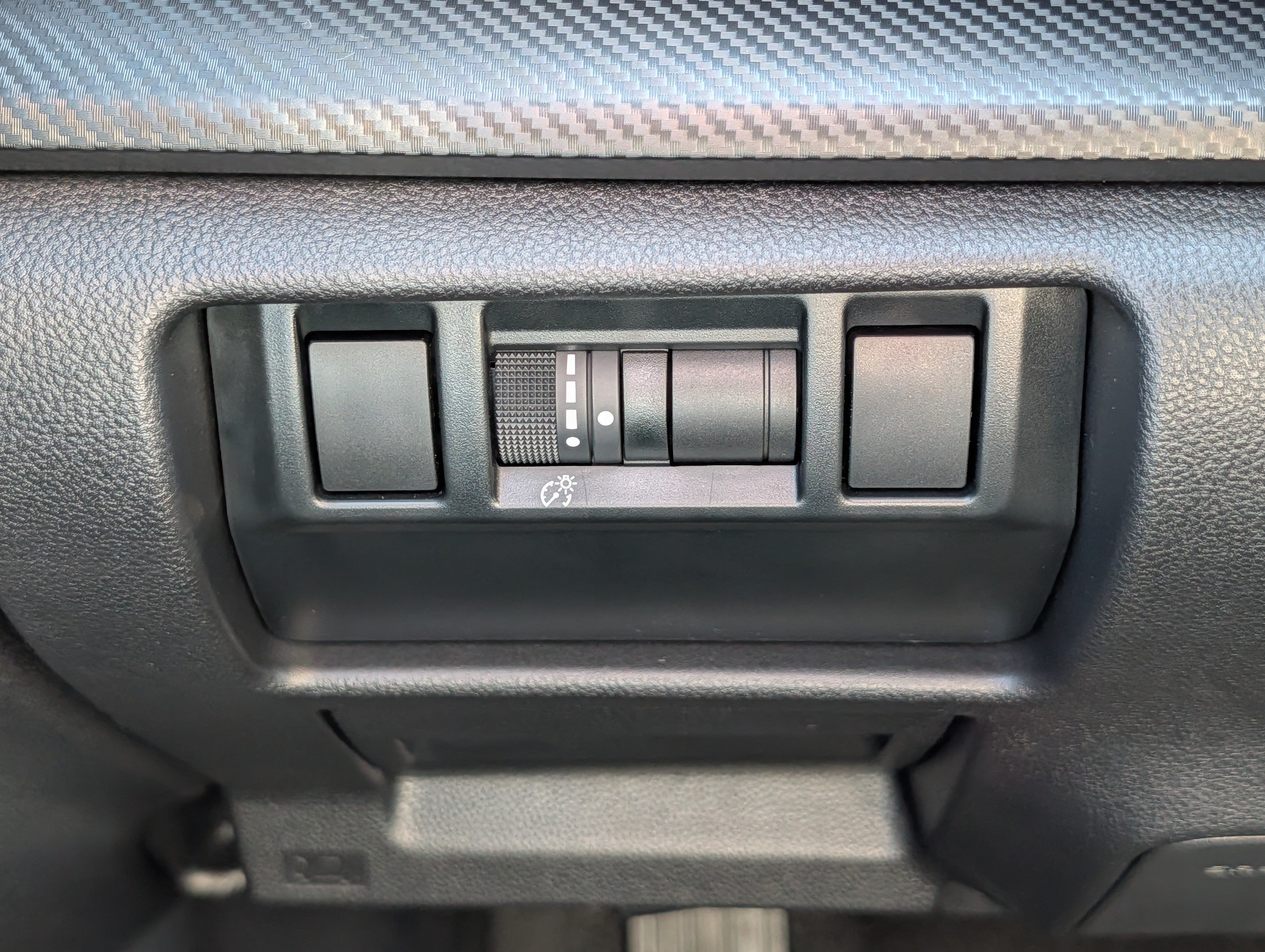 Certified 2025 Subaru Crosstrek 2.5i Premium AWD/4WD image 26