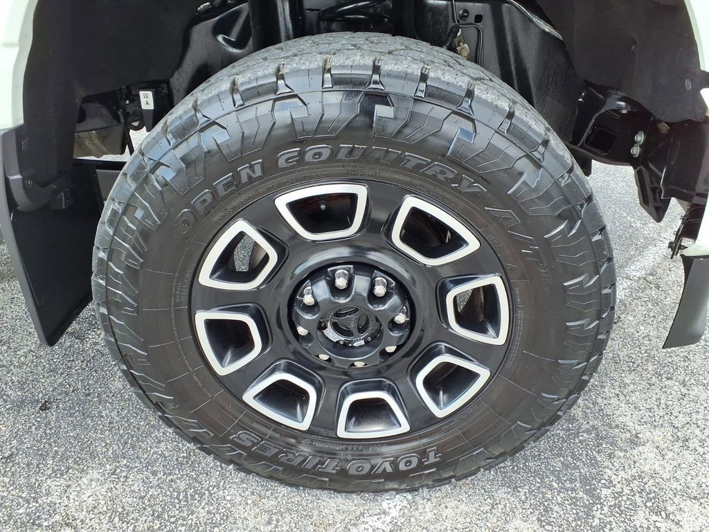 Used 2024 Ford F250 Platinum image 5