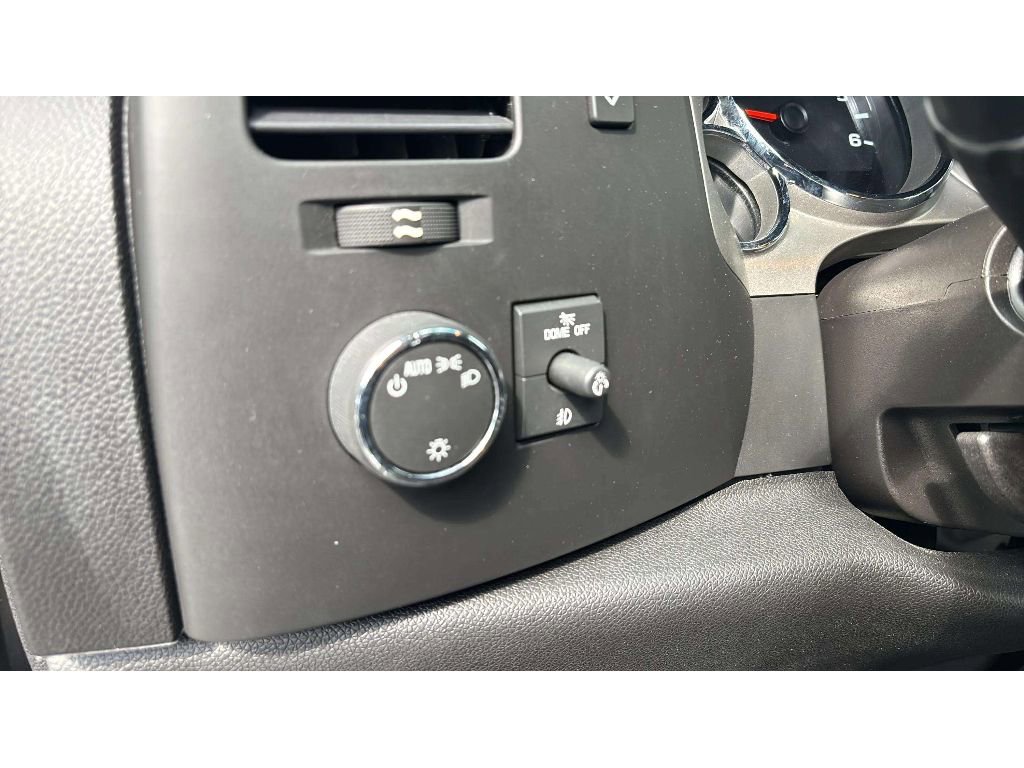 Used 2013 Chevrolet Silverado 1500 LT w/ All-Star Edition AWD/4WD image 19