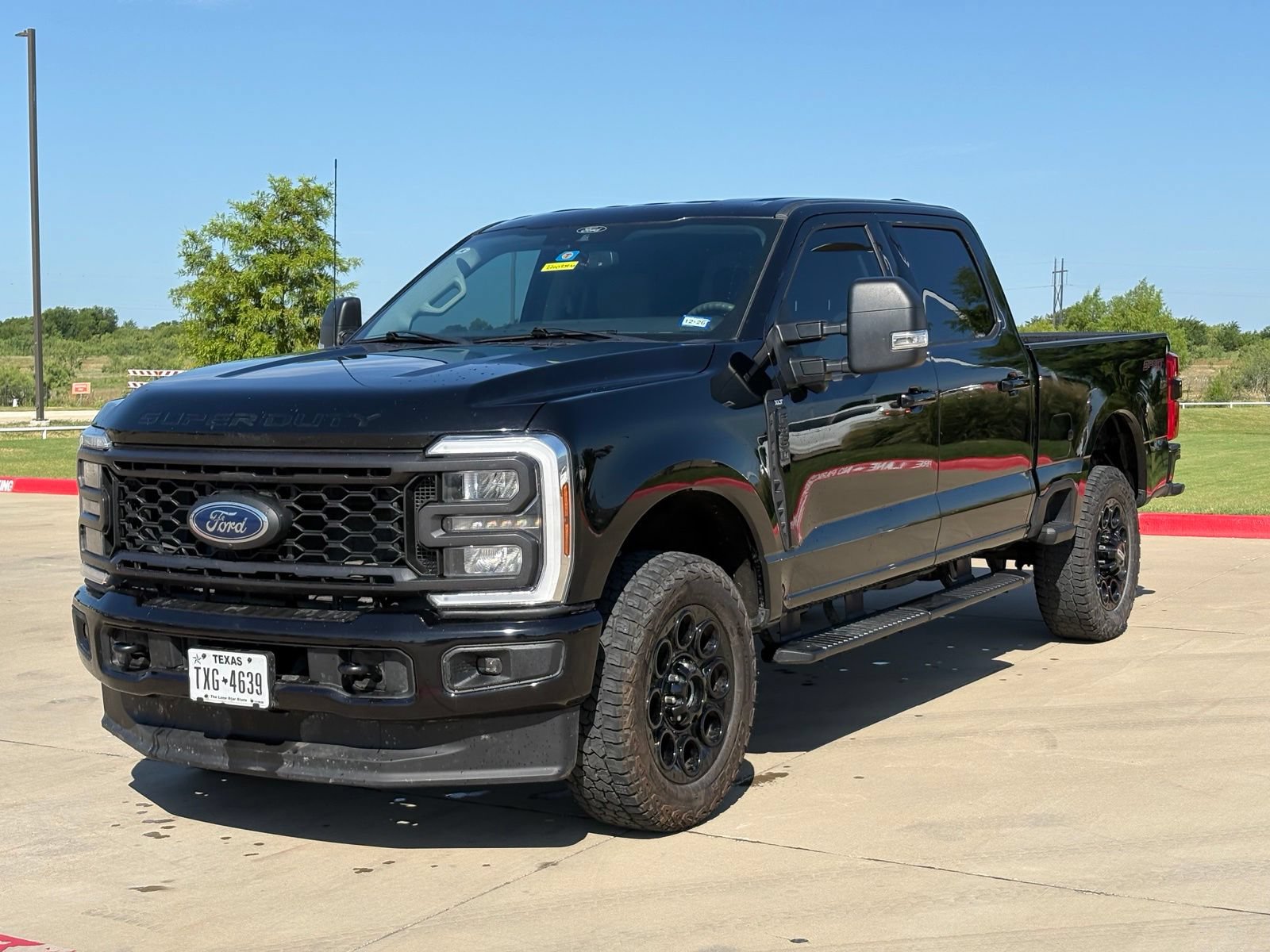 Used 2024 Ford F350 XLT w/ XLT Premium Package AWD/4WD image 3