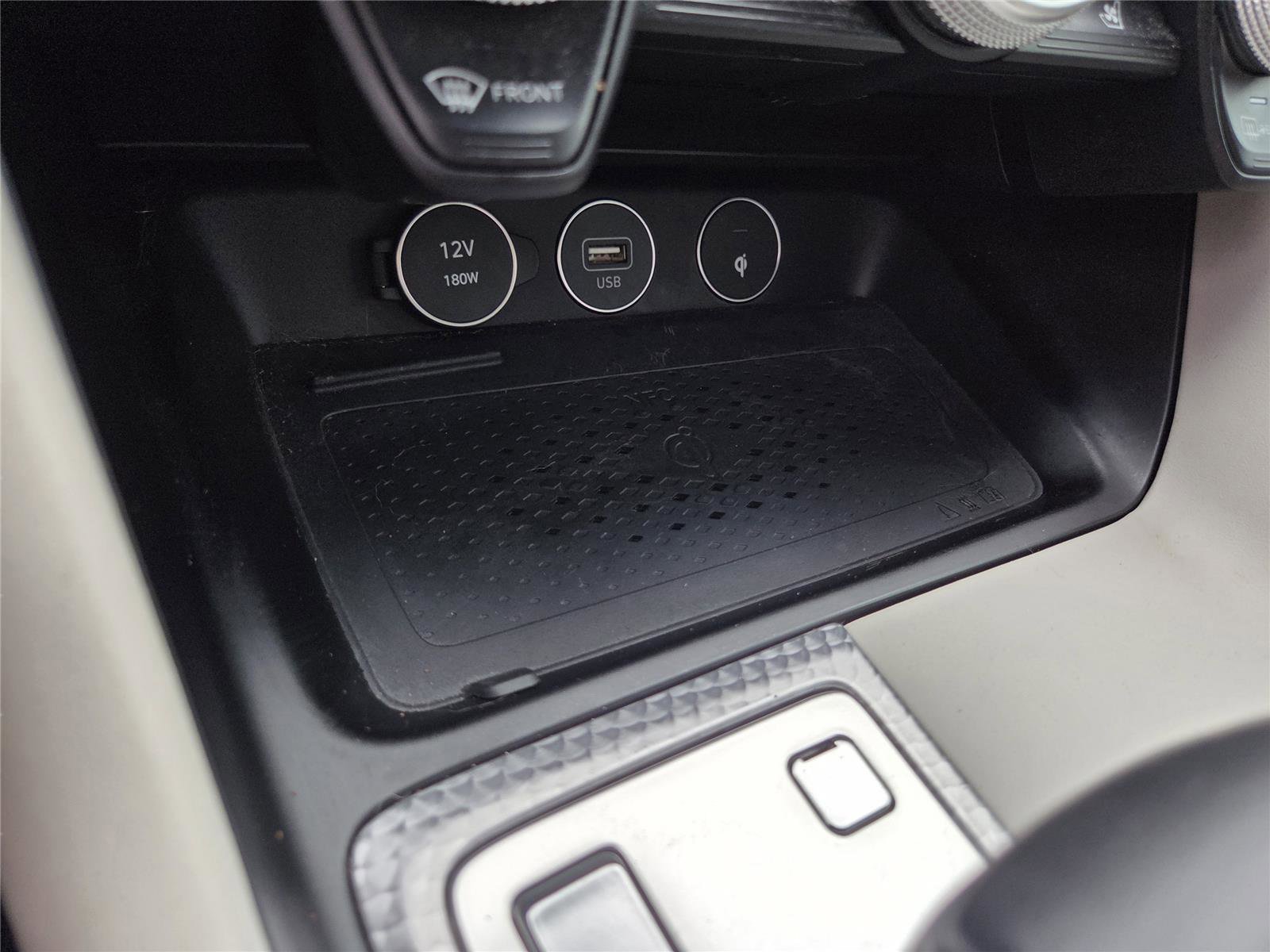 Used 2023 Genesis G70 3.3T w/ Sport Prestige Package RWD image 15