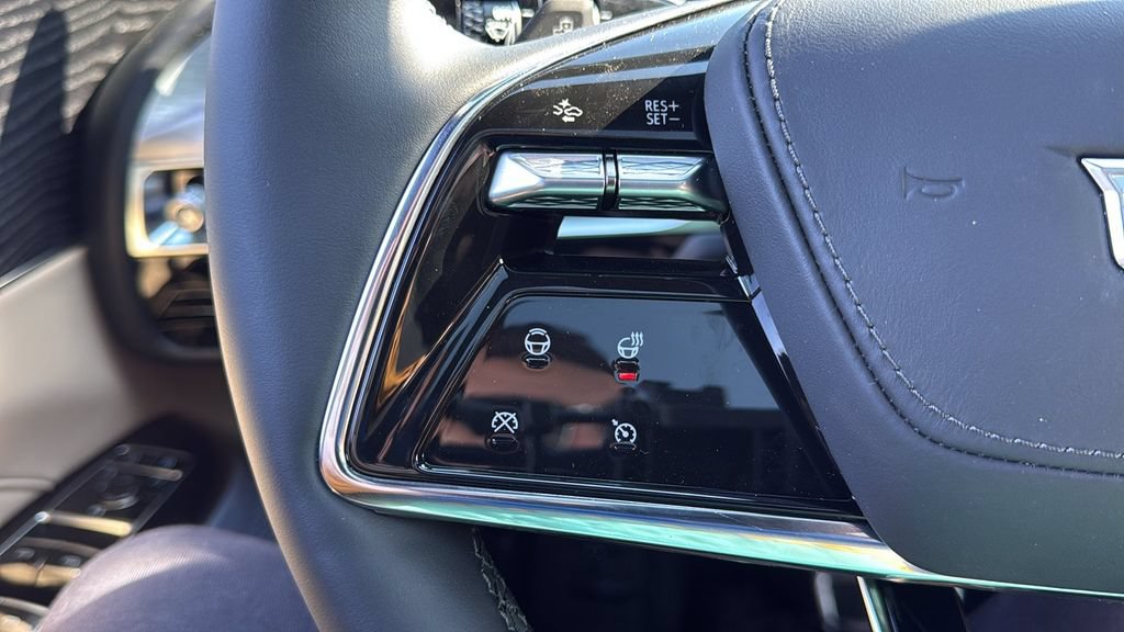 New 2026 Cadillac Lyriq Signature Luxury w/ Nappa Leather Package AWD/4WD image 15