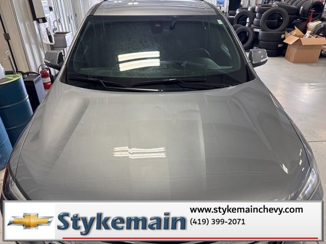 Used 2023 Chevrolet Traverse LT image 32
