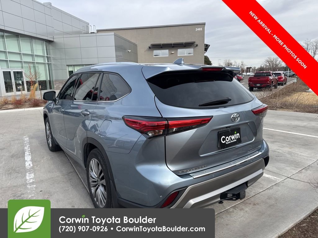 Used 2021 Toyota Highlander Platinum image 5