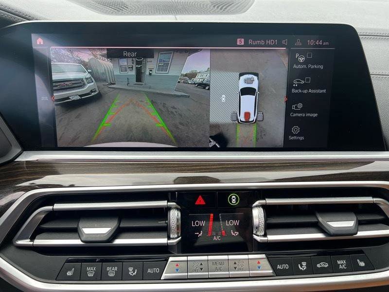 Used 2021 BMW X5 xDrive40i w/ M Sport Package AWD/4WD image 22