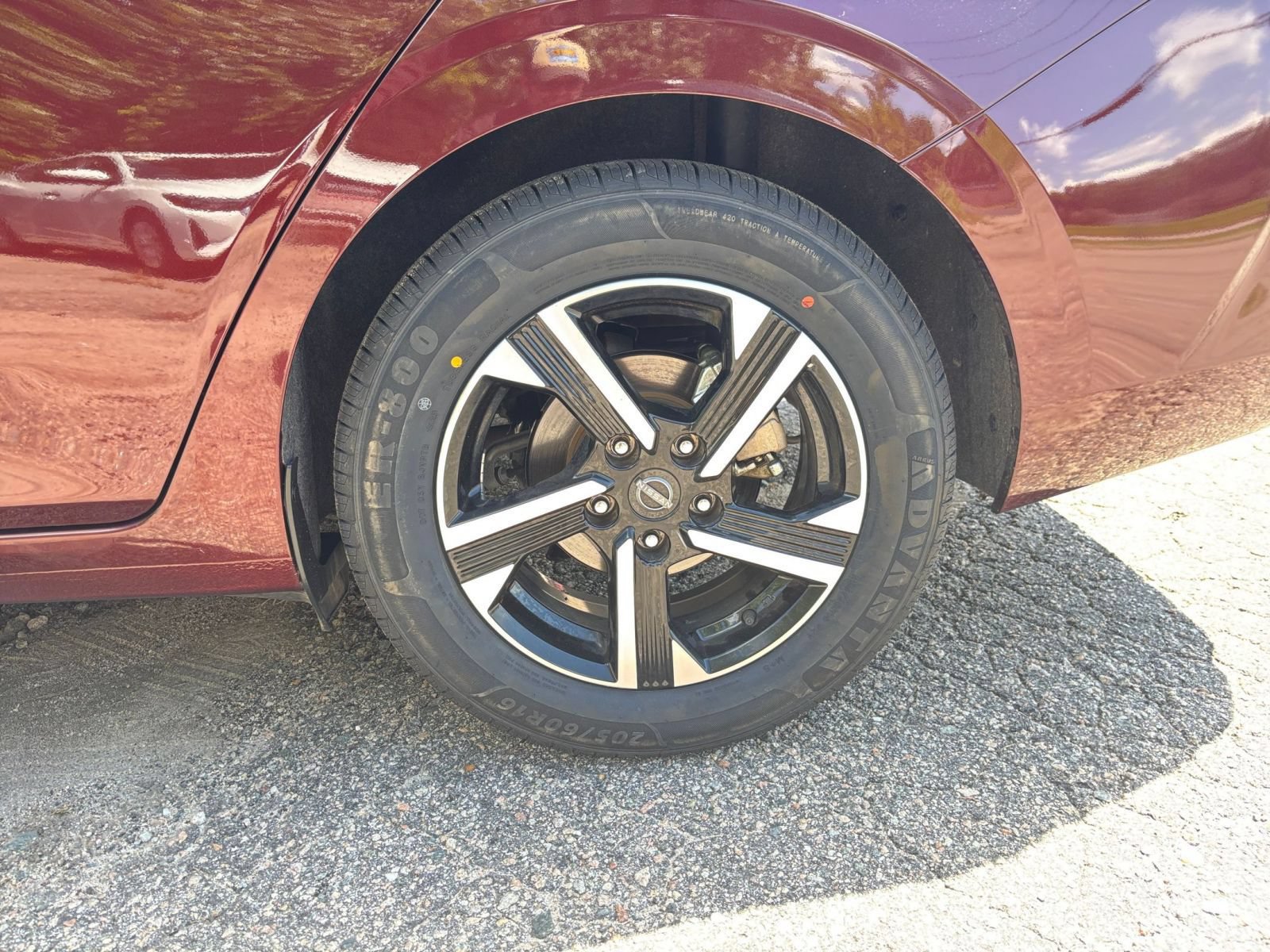 Used 2025 Nissan Sentra SV FWD image 27