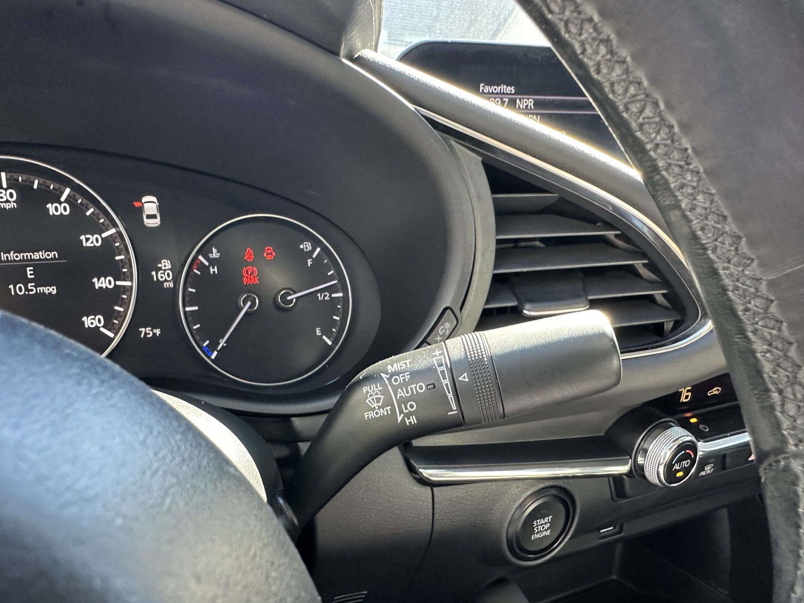 Used 2020 MAZDA MAZDA3 Premium Package image 27