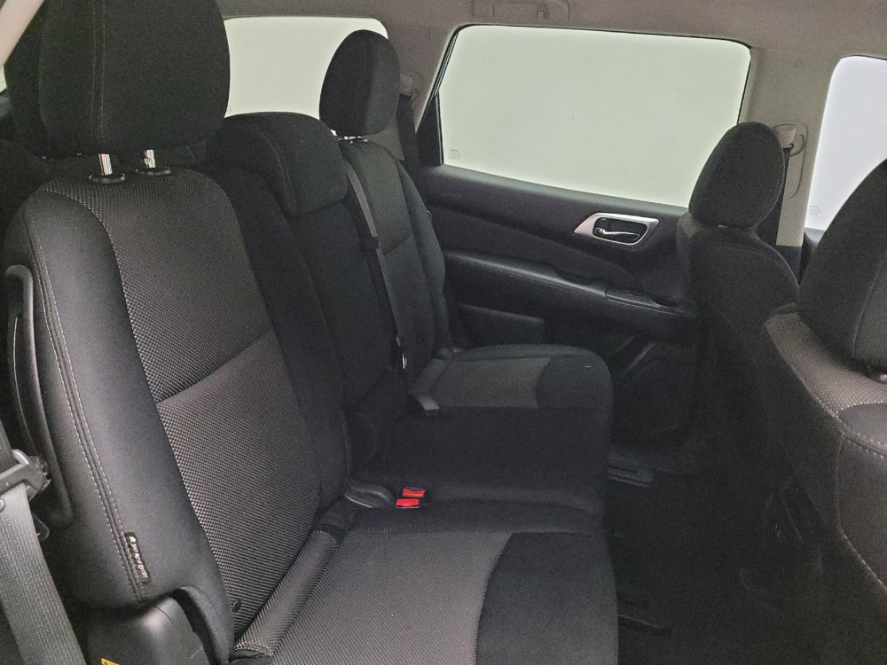 Used 2019 Nissan Pathfinder S FWD image 19