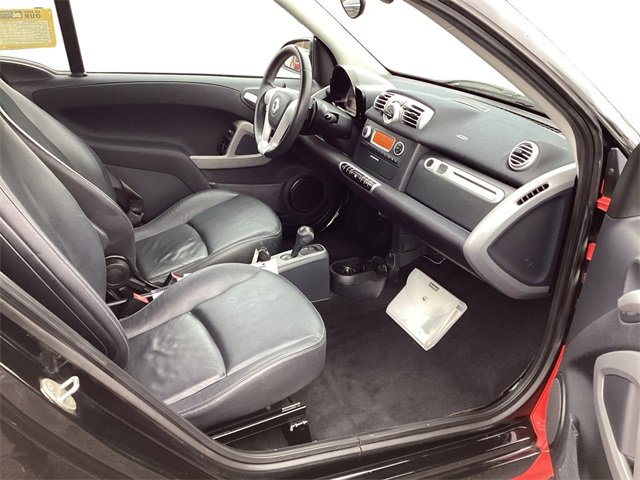 Used 2013 smart fortwo passion image 14
