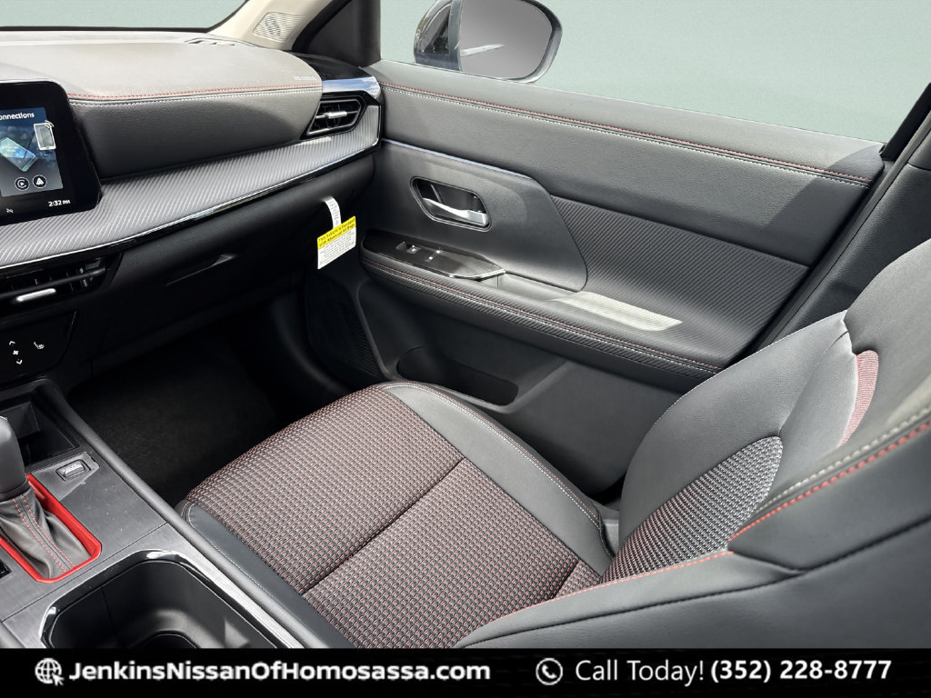 New 2026 Nissan Kicks SR w/ Cold Weather Package FWD image 27