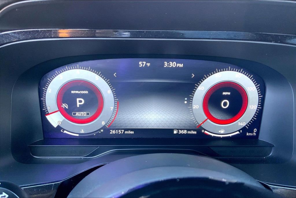 Used 2024 Nissan Pathfinder Platinum image 10