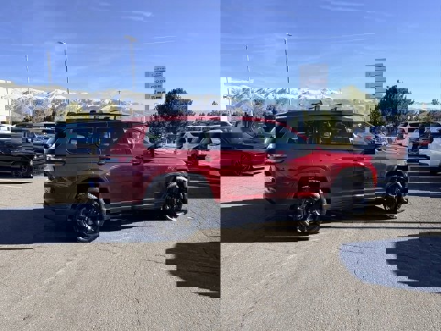 Used 2022 Jeep Grand Cherokee L Laredo image 3