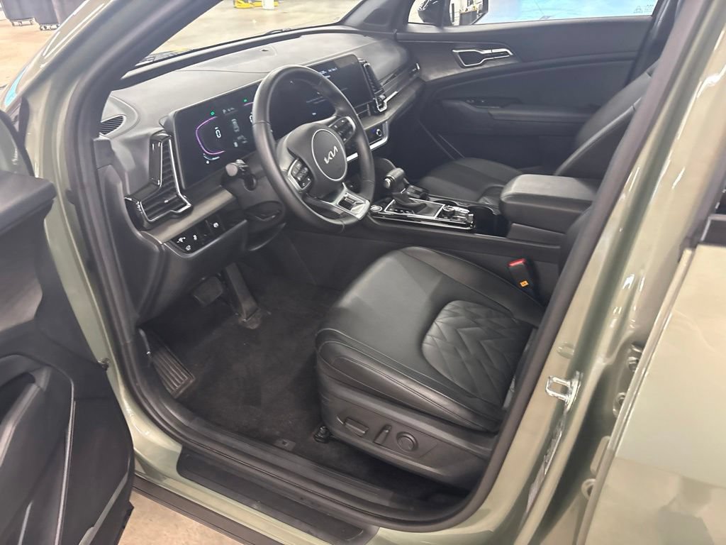 Certified 2025 Kia Sportage X-Line w/ Premium Package AWD/4WD image 13