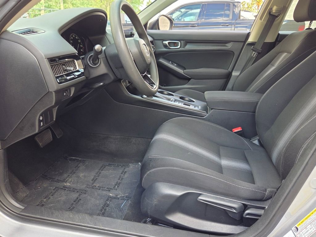 Used 2023 Honda Civic LX image 9