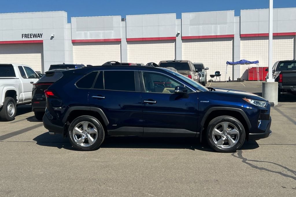 Certified 2020 Toyota RAV4 Limited image 3