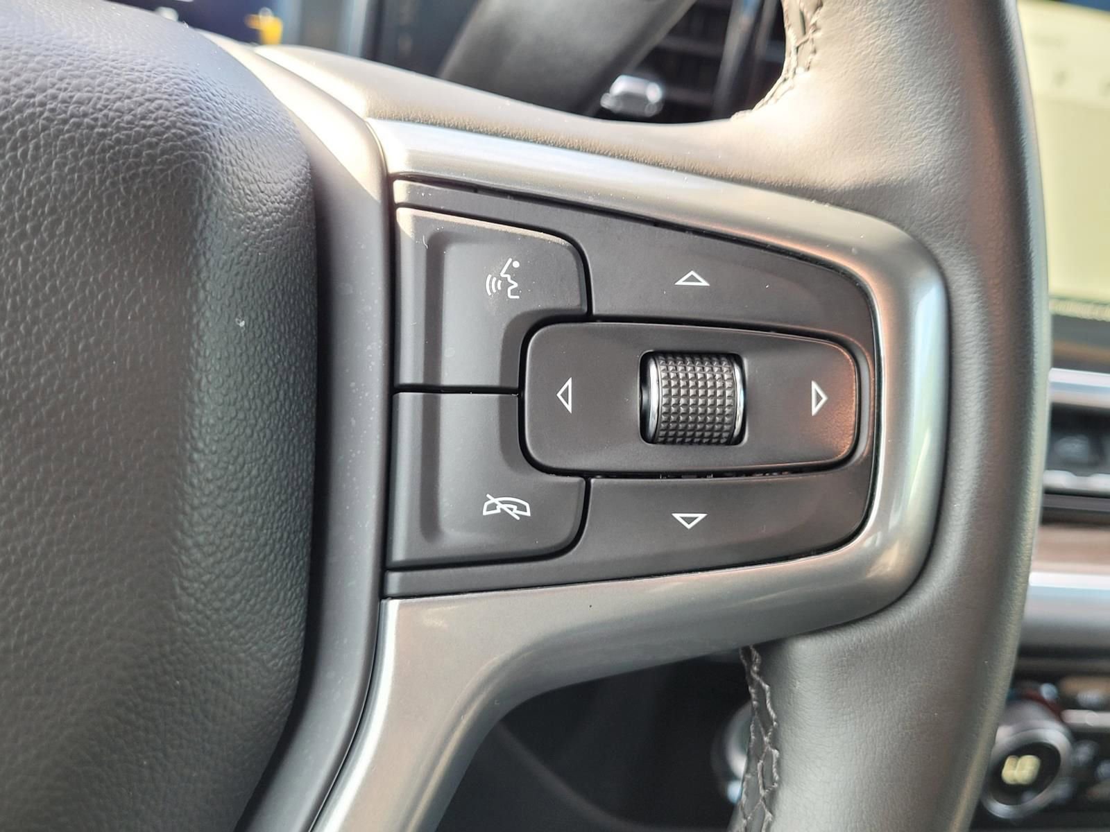 Used 2024 Chevrolet Silverado 1500 LT image 29