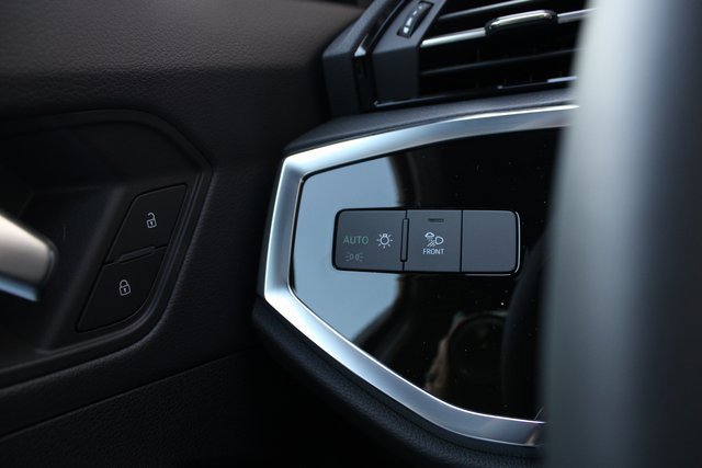 New 2025 Audi Q3 2.0T Premium image 20