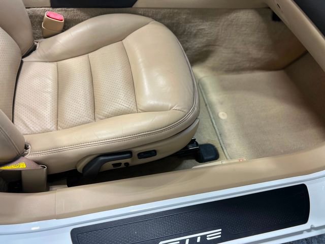 Used 2006 Chevrolet Corvette Convertible w/ Preferred Equipment Group image 28