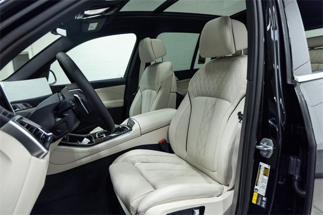 New 2026 BMW X5 xDrive50e w/ Climate Comfort Package image 24